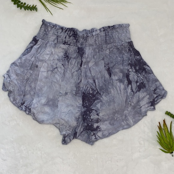 Blue flowy Hurley shorts. Size S. - Picture 2 of 2